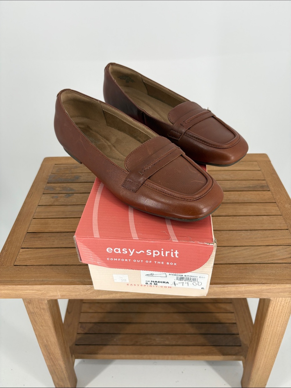 New Easy Spirit Women's Chestnut Brown Penny Loafers size 8.5 M retail $99
